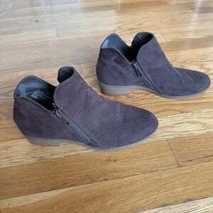 Universal Thread Dylan Ankle Boot